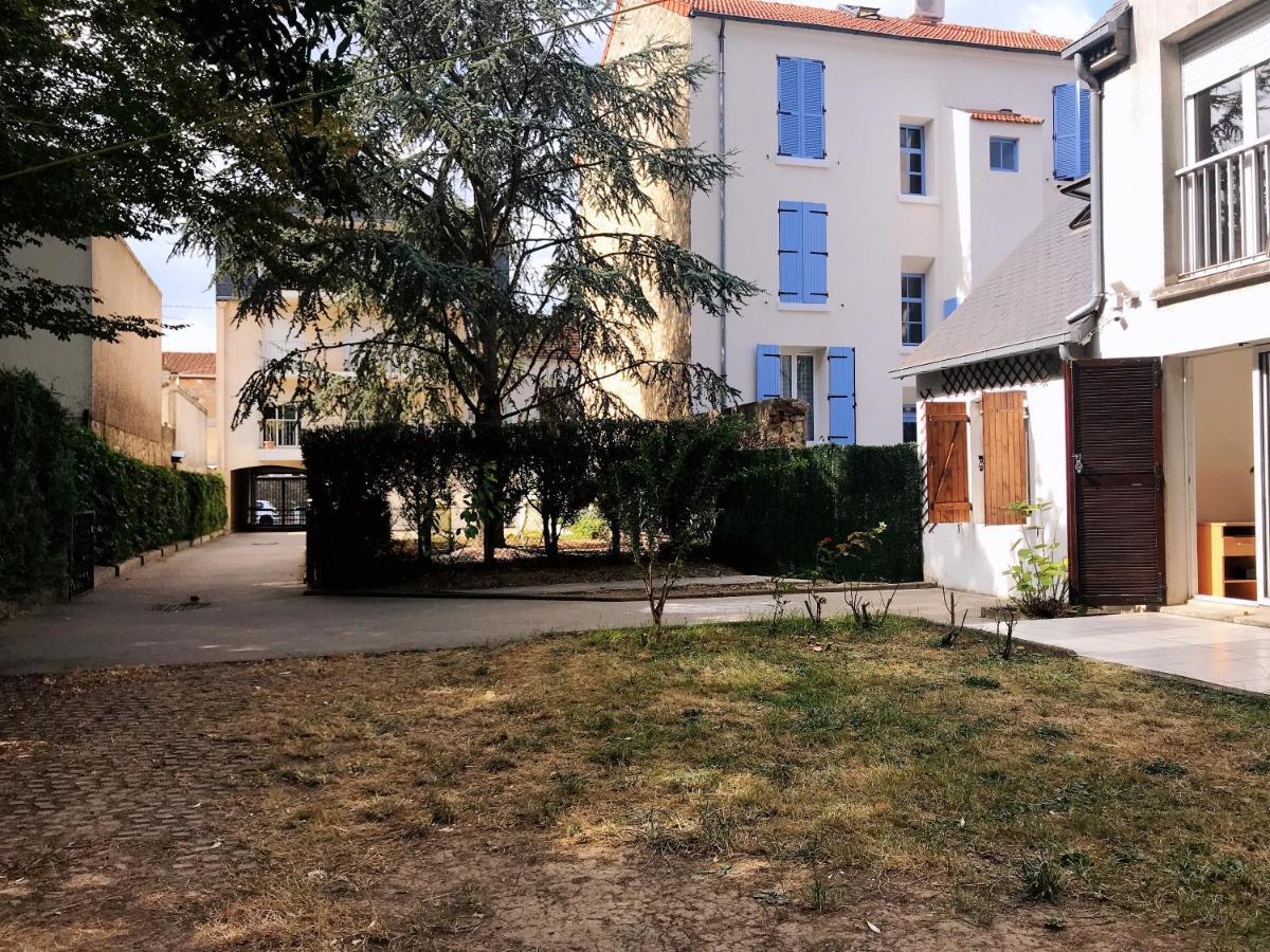 Maison De Longde-Appartement Avec 2 Chambres Villejuif Extérieur photo